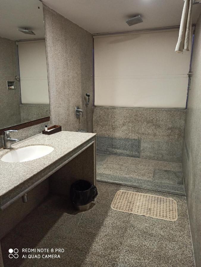 Hotel Patliputra Exotica Patna  Extérieur photo